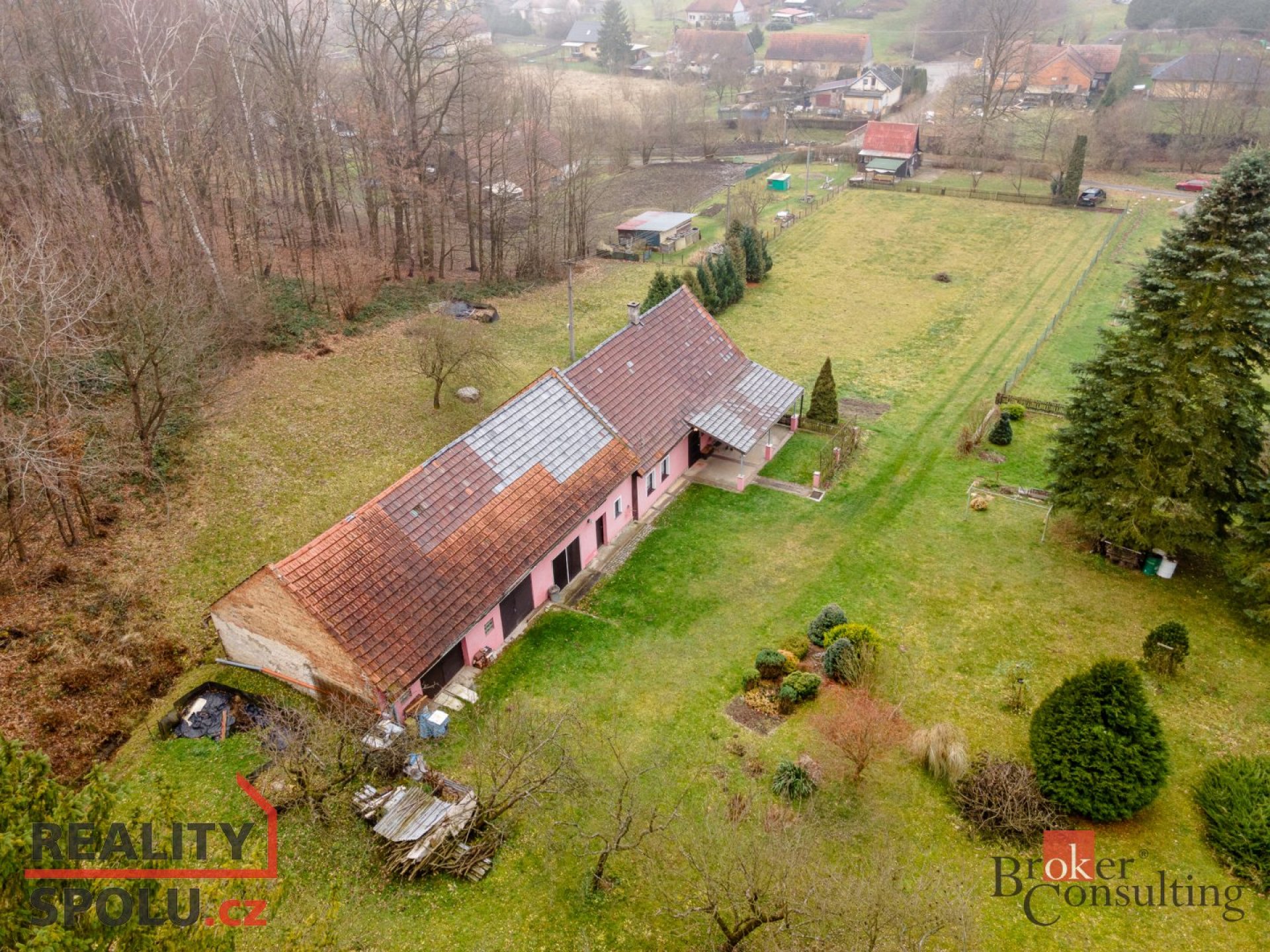 Rodinný dům se stavebním pozemkem v Bartošovicích
