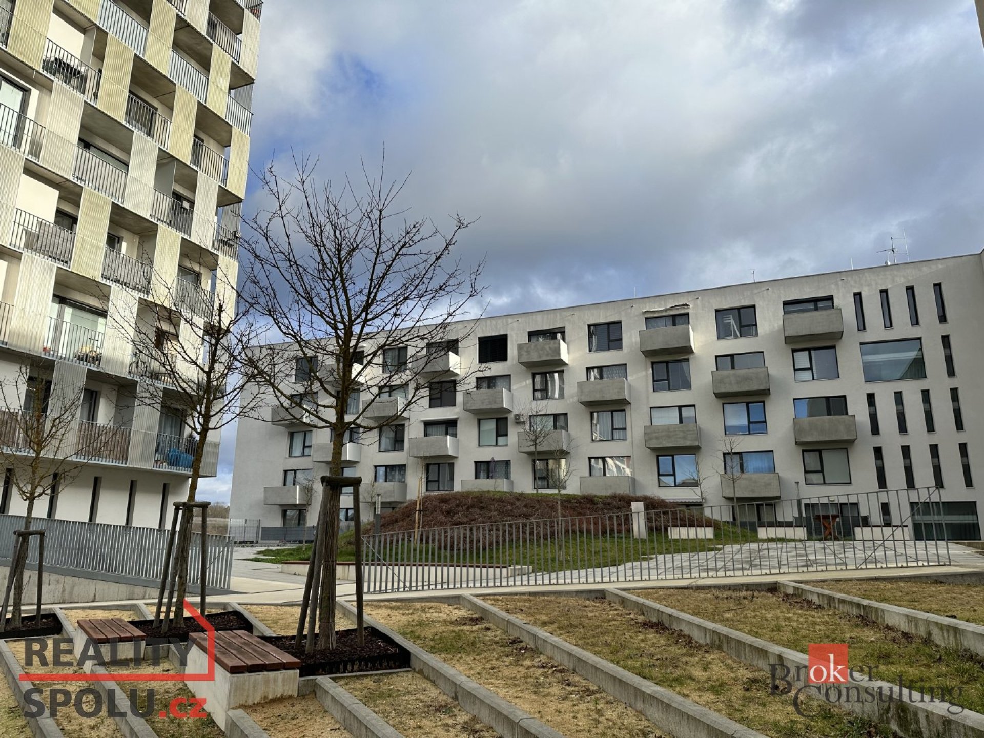 Pronájem, byty/2+kk, 62 m2, Na Chmelnicích 1691/67, 32300 Plzeň, Plzeň-město [ID 80730]