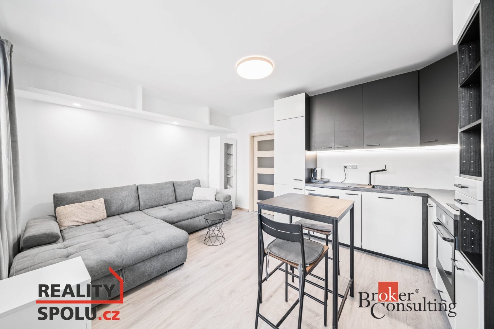 Pronájem, byty/1+kk, 32 m2, Kralovická 1511/8, 32300 Plzeň, Plzeň-město [ID 80760]