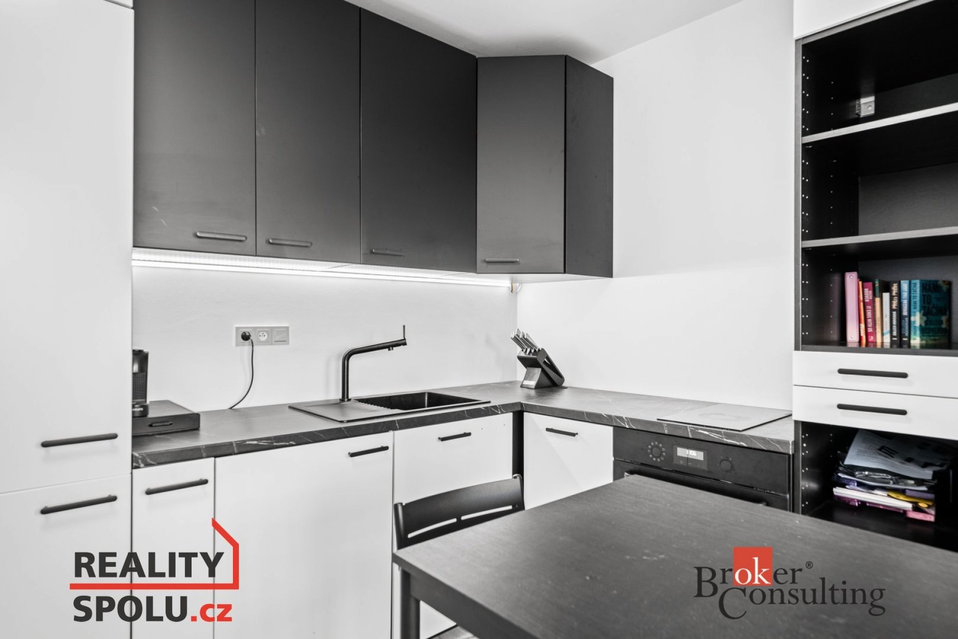 Pronájem, byty/1+kk, 32 m2, Kralovická 1511/8, 32300 Plzeň, Plzeň-město [ID 80760]