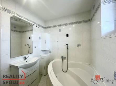 Pronájem bytu, 2+1, 74 m²