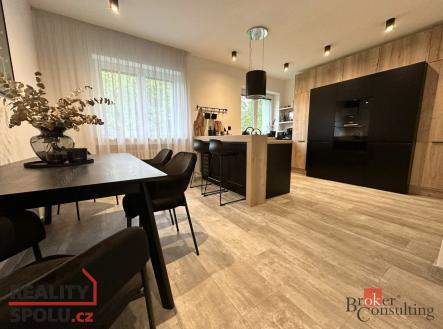 Pronájem bytu, 3+kk, 86 m²