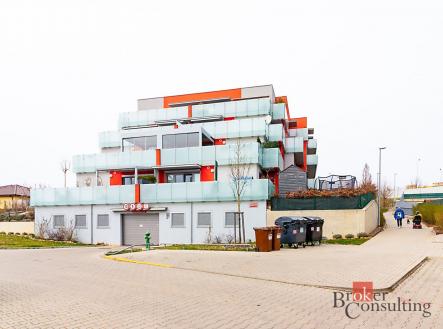 Pronájem bytu, 3+kk, 76 m²