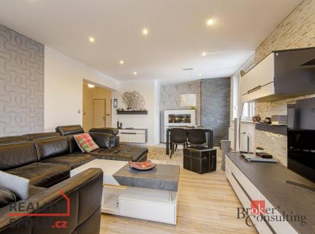 Pronájem - dům/vila, 163 m²