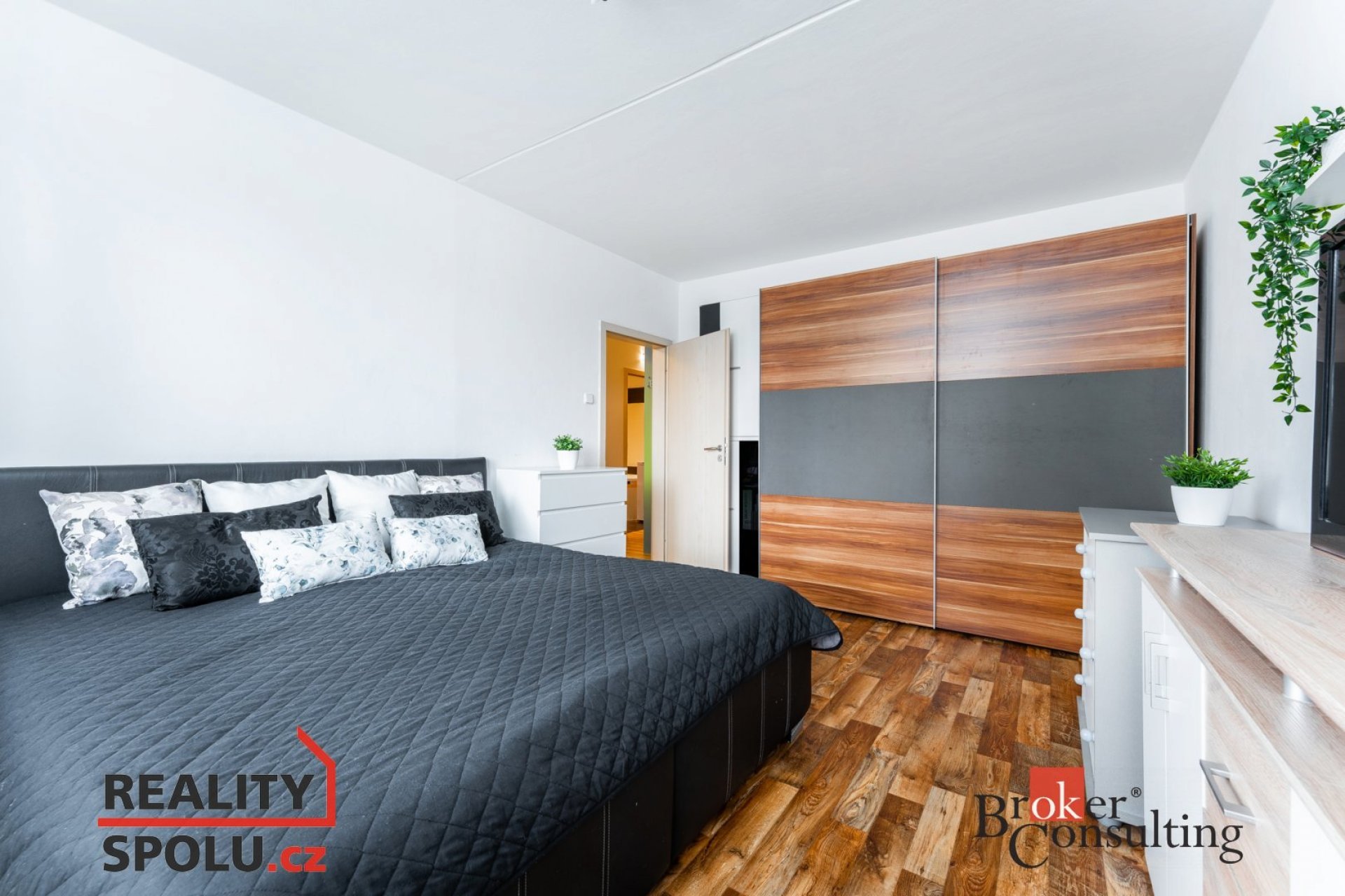 Prodej, byty/2+kk, 40 m2, nábřeží Závodu míru 1884, 53002 Pardubice, Pardubice [ID 80903]