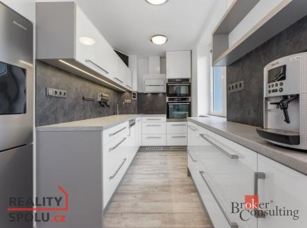 Pronájem bytu, 3+kk, 65 m²