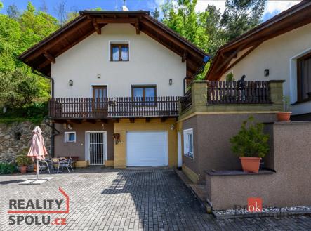 Prodej - dům/vila, 327 m²