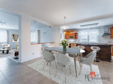 Prodej - dům/vila, 240 m²