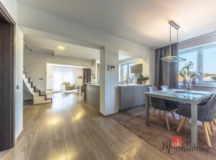 Prodej - dům/vila, 260 m²