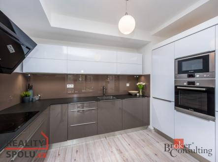 Pronájem bytu, 2+kk, 58 m²