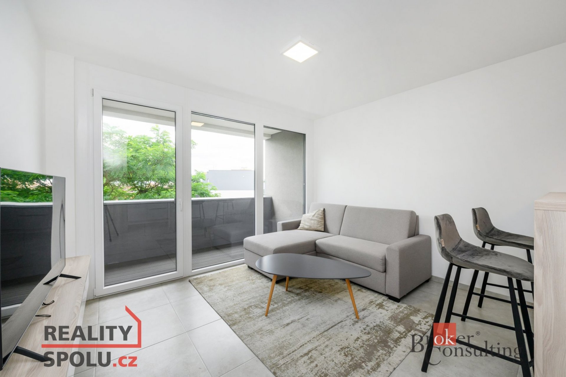 Pronájem, byt 2+kk, 44 m2, Plzeň, ul. Na Kovárně