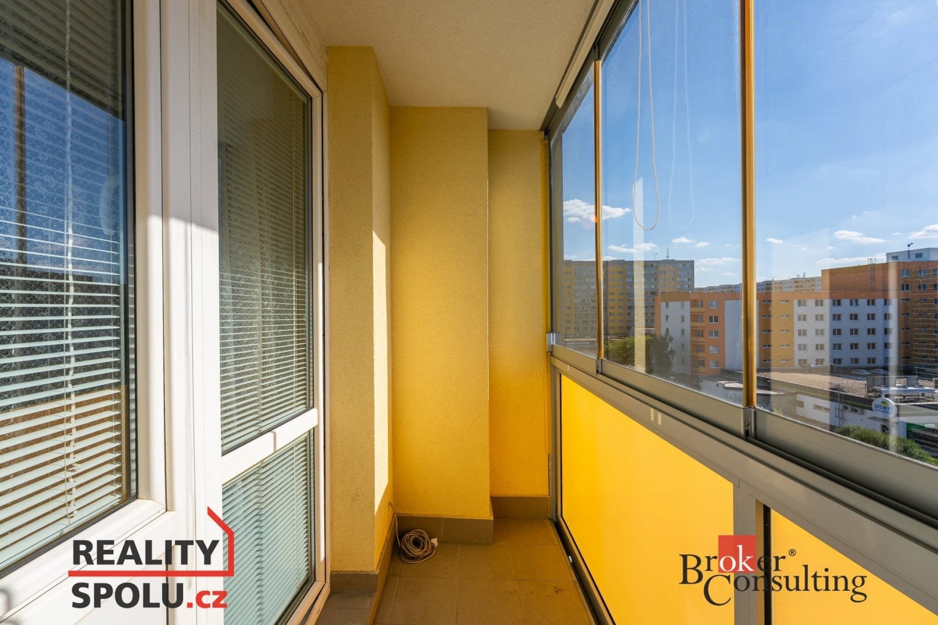 Převod dr. podílu, byty/1+kk, 35 m2, Hradec Králové  [ID 81742]