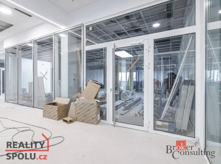 Pronájem - komerční objekt, jiný, 113 m²