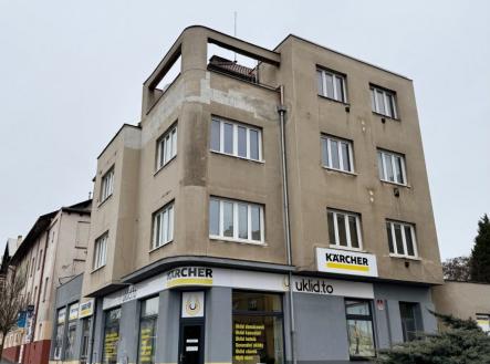 Prodej - komerční objekt, jiný, 815 m²