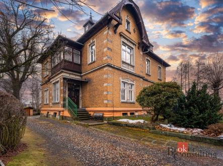 Prodej - dům/vila, 262 m²