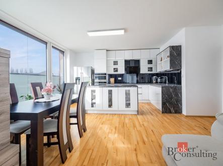 Prodej bytu, 3+kk, 92,8 m²