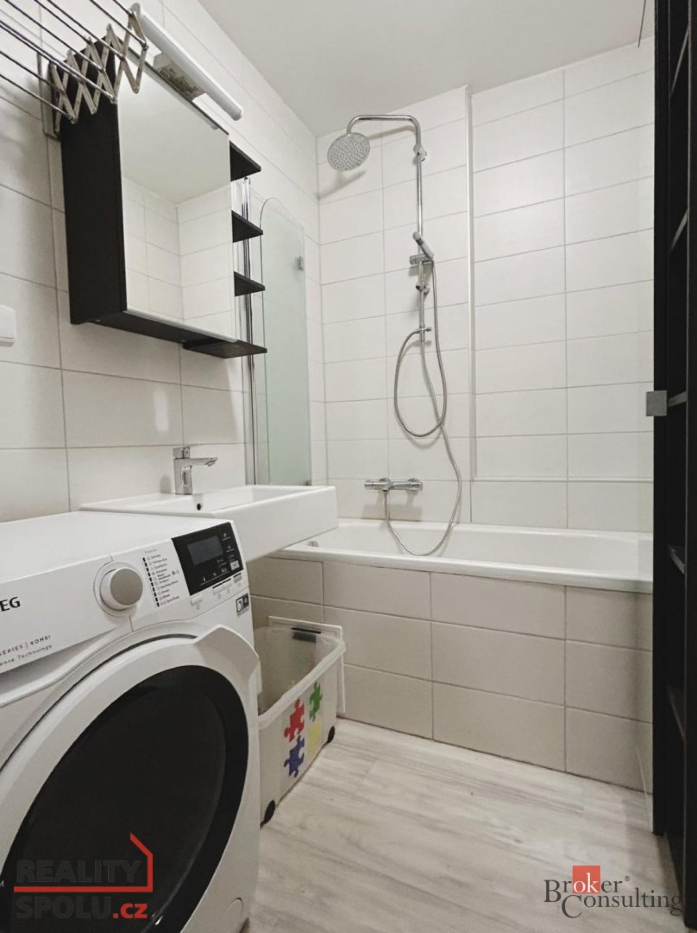 Pronájem, byty/2+kk, 42.7 m2, Plickova 566/13, Háje, 14900 Praha 4 [ID 82783]