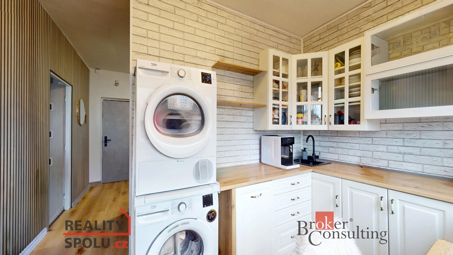 Převod dr. podílu, byty/2+1, 55 m2, Vrchlického 4024, 43003 Chomutov, Chomutov [ID 82684]