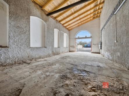 Pronájem - komerční objekt, sklad, 75 m²