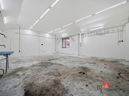 Pronájem - komerční objekt, sklad, 56 m²