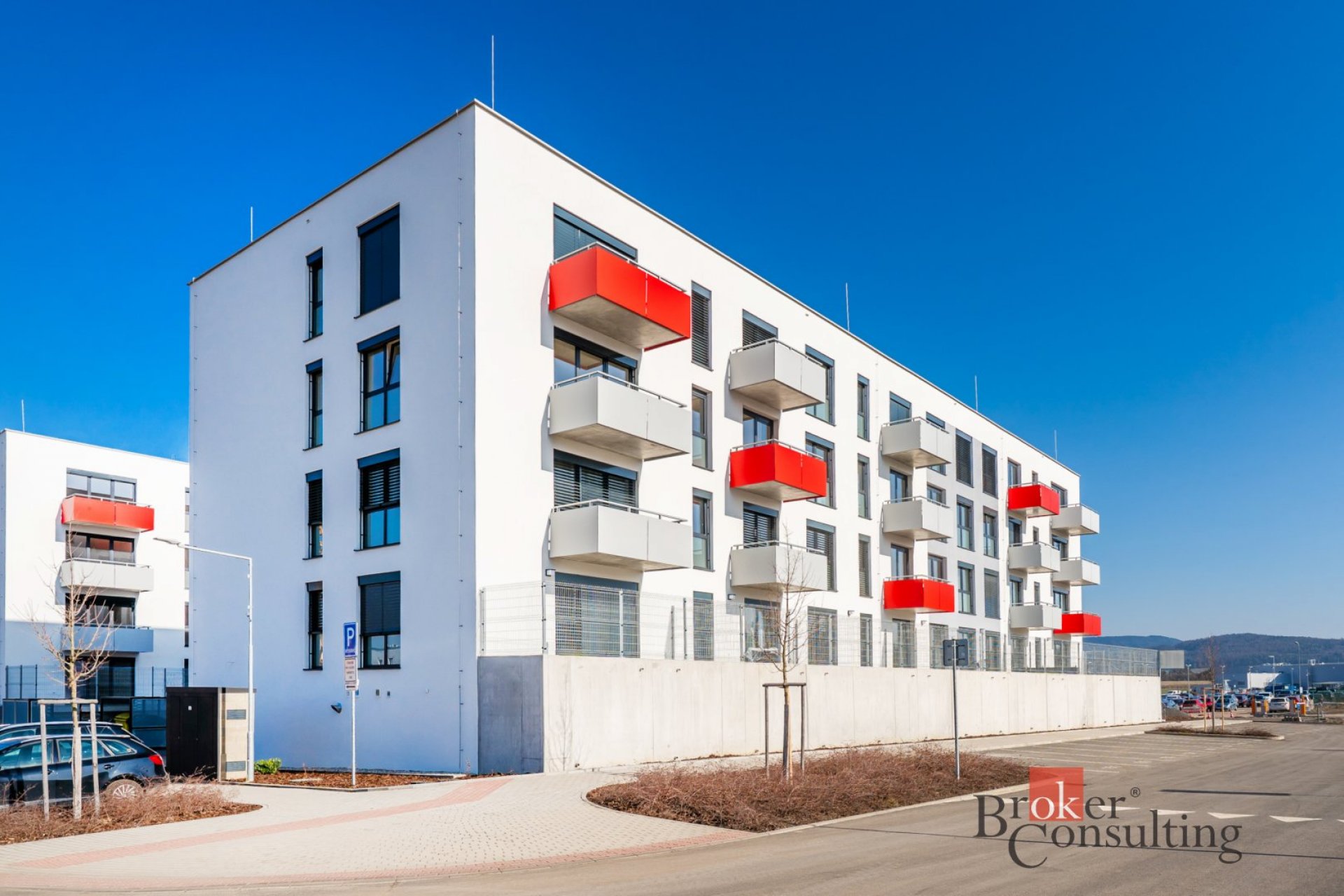 Světlý byt 1+kk v novostavbě s parkováním, Hořovice