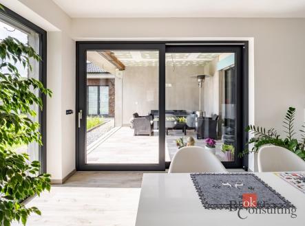 Prodej - dům/vila, 351 m²