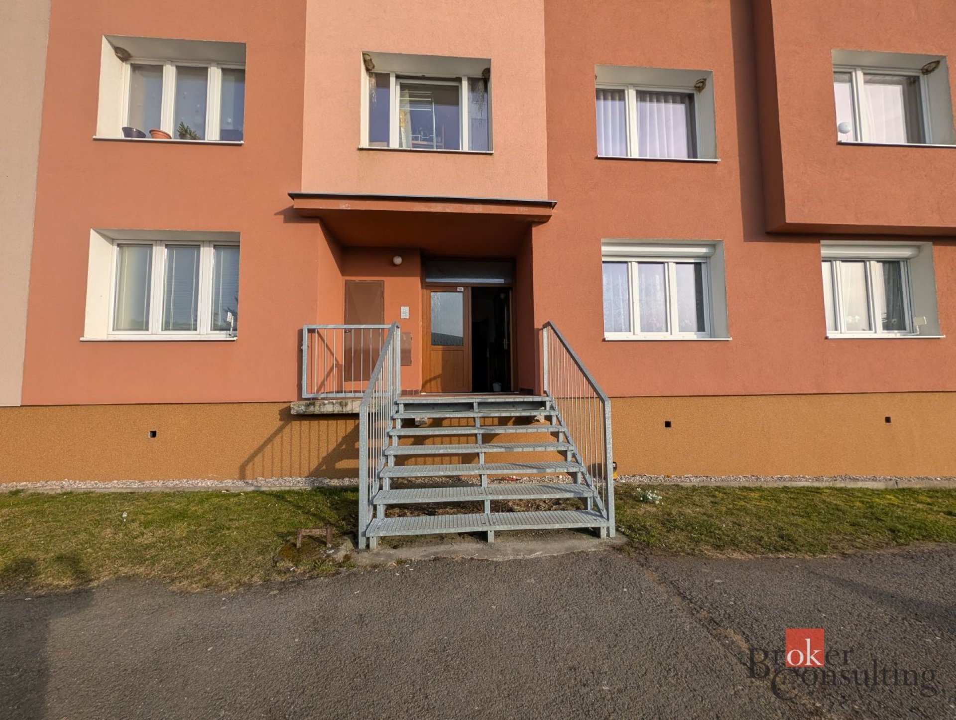 Prodej prostorného byt 3+1 s lodžií, ulice Nová, Přimda