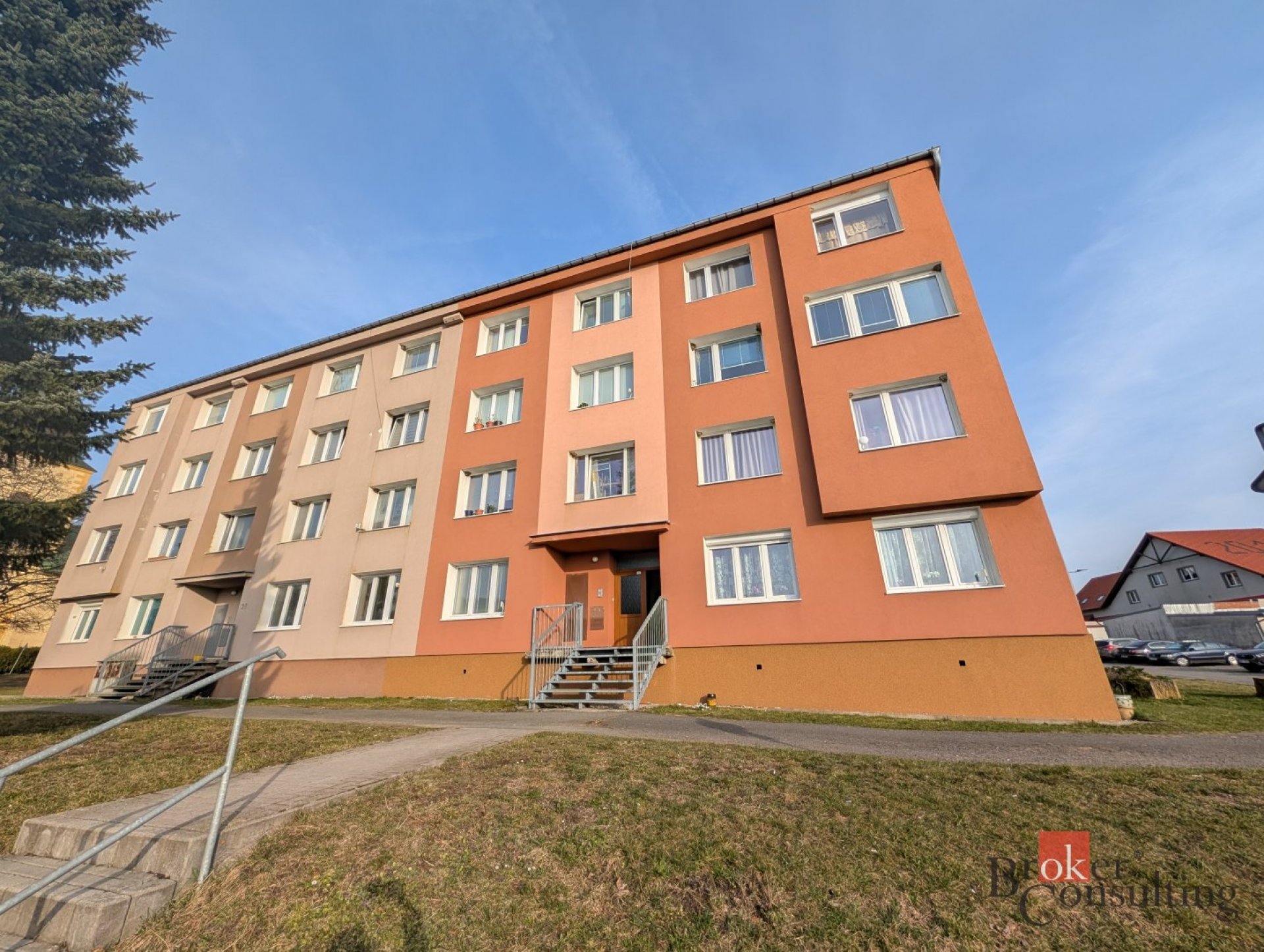 Prodej prostorného byt 3+1 s lodžií, ulice Nová, Přimda