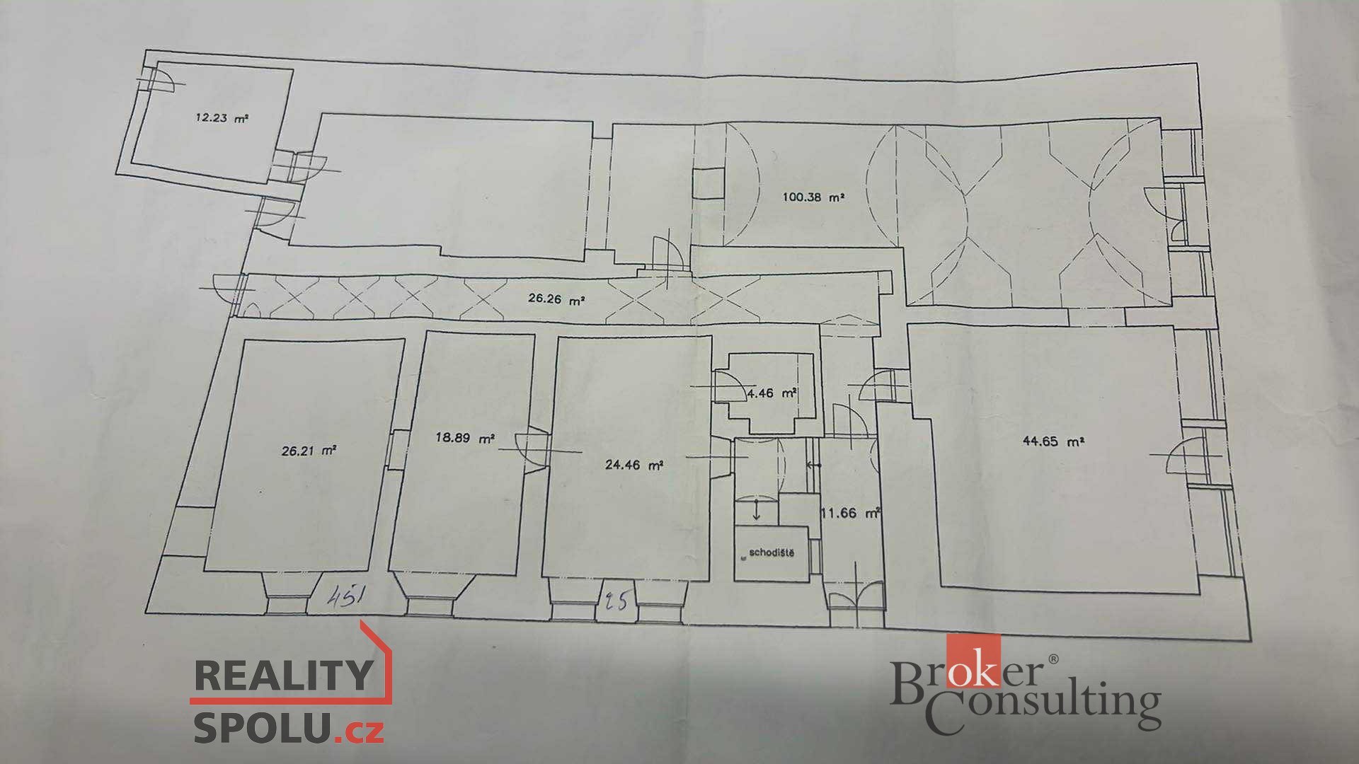 K pronájmu restauraci / obchod v ul. Pražská, 113m2