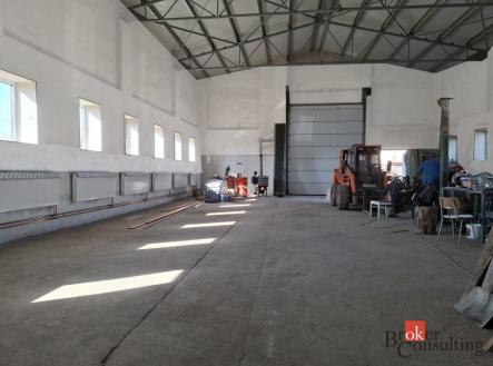 Pronájem - komerční objekt, sklad, 330 m²