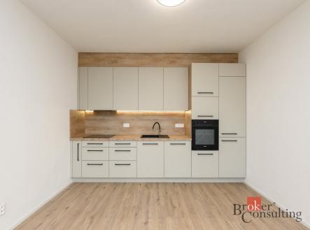 Pronájem bytu, 2+kk, 57 m²