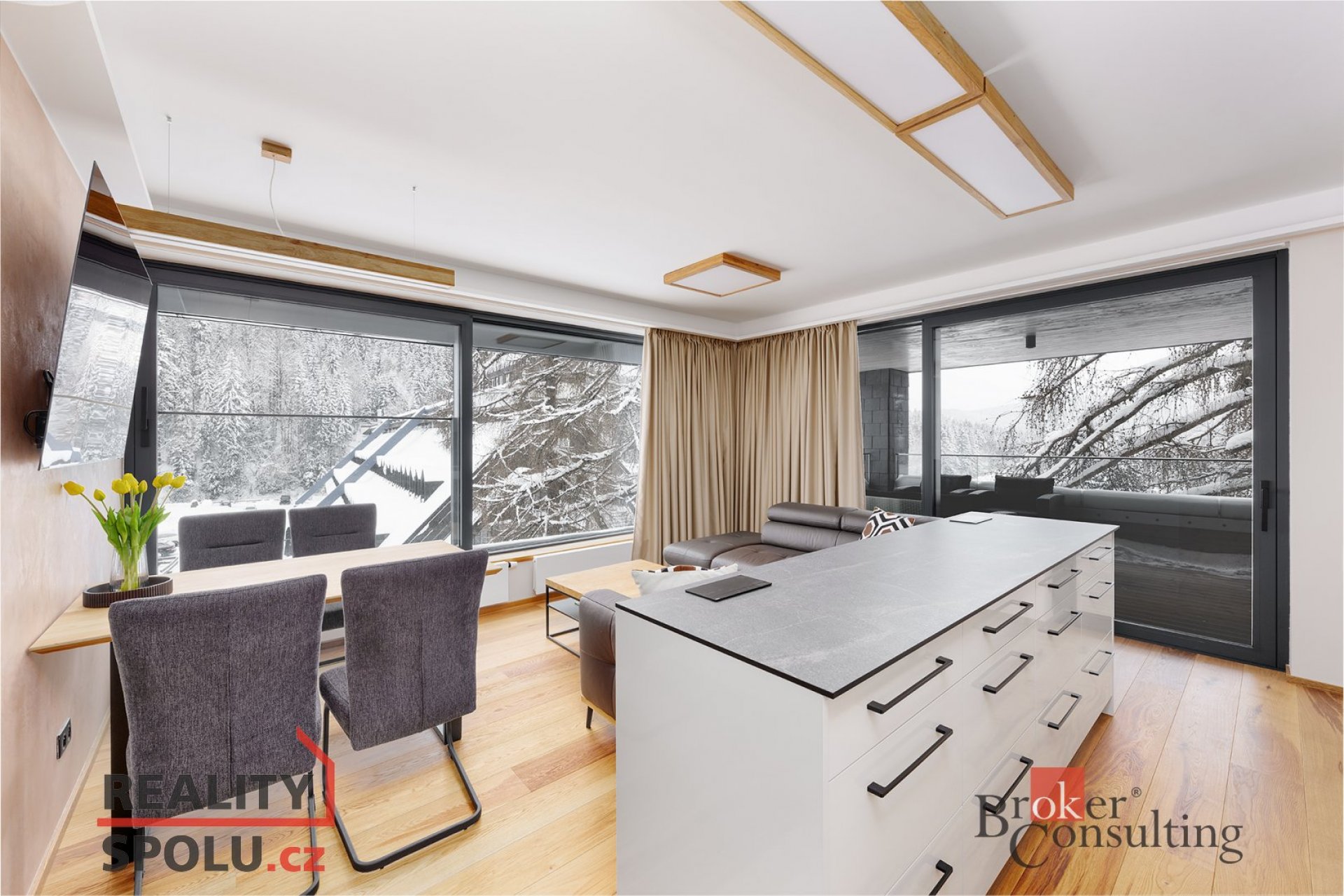 Corso Harraochov 100m2 bytová jednotka 4kk , 2 parkovací místa