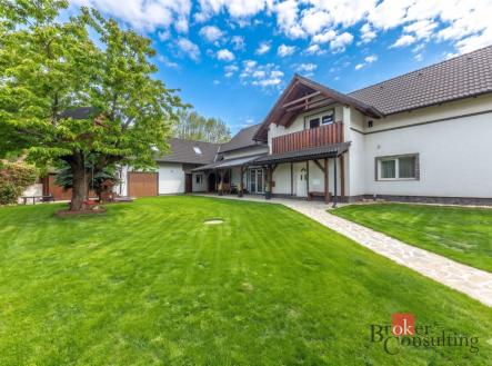 Prodej - dům/vila, 291 m²