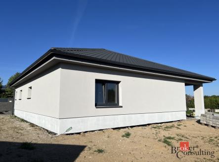 Pronájem - dům/vila, 130 m²