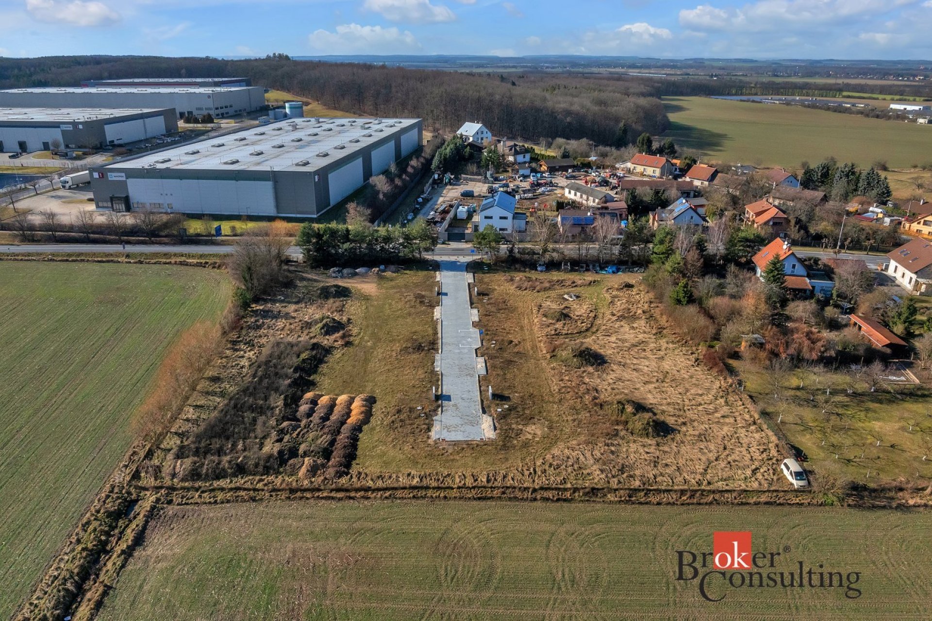 Prodej, pozemky/bydlení, 813 m2, Dobřenice , Hradec Králové [ID 83457]