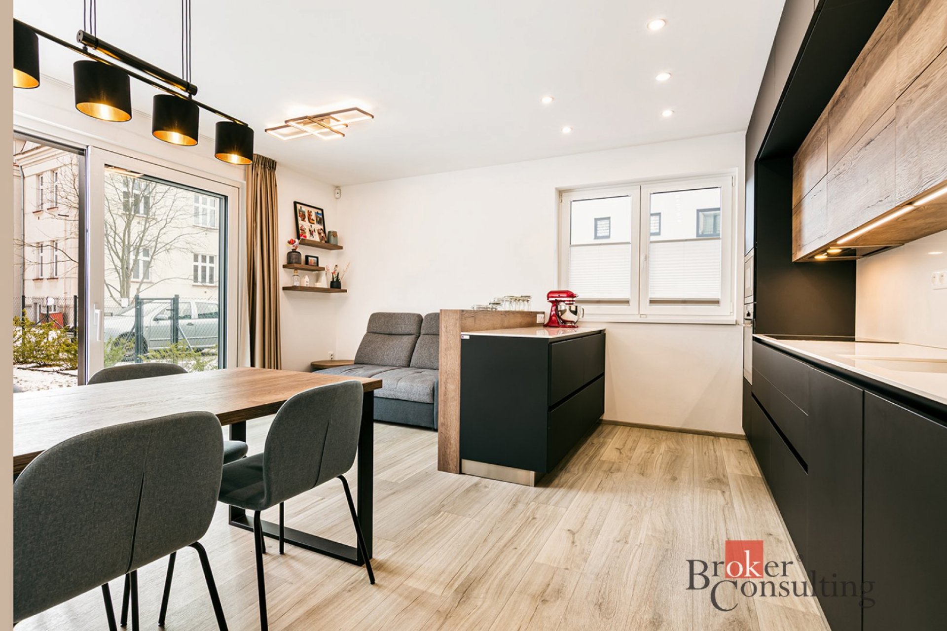 Prodej, byty/3+kk, 70 m2, Husova 1034, 54931 Hronov, Náchod [ID 81863]