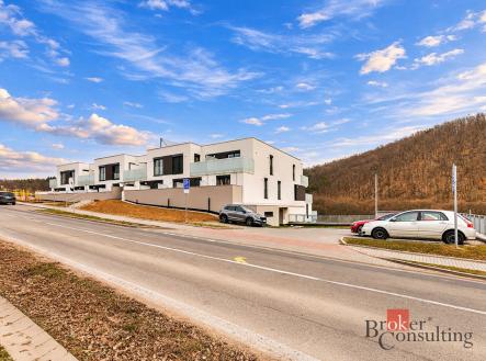 Pronájem bytu, 1+kk, 32,33 m²