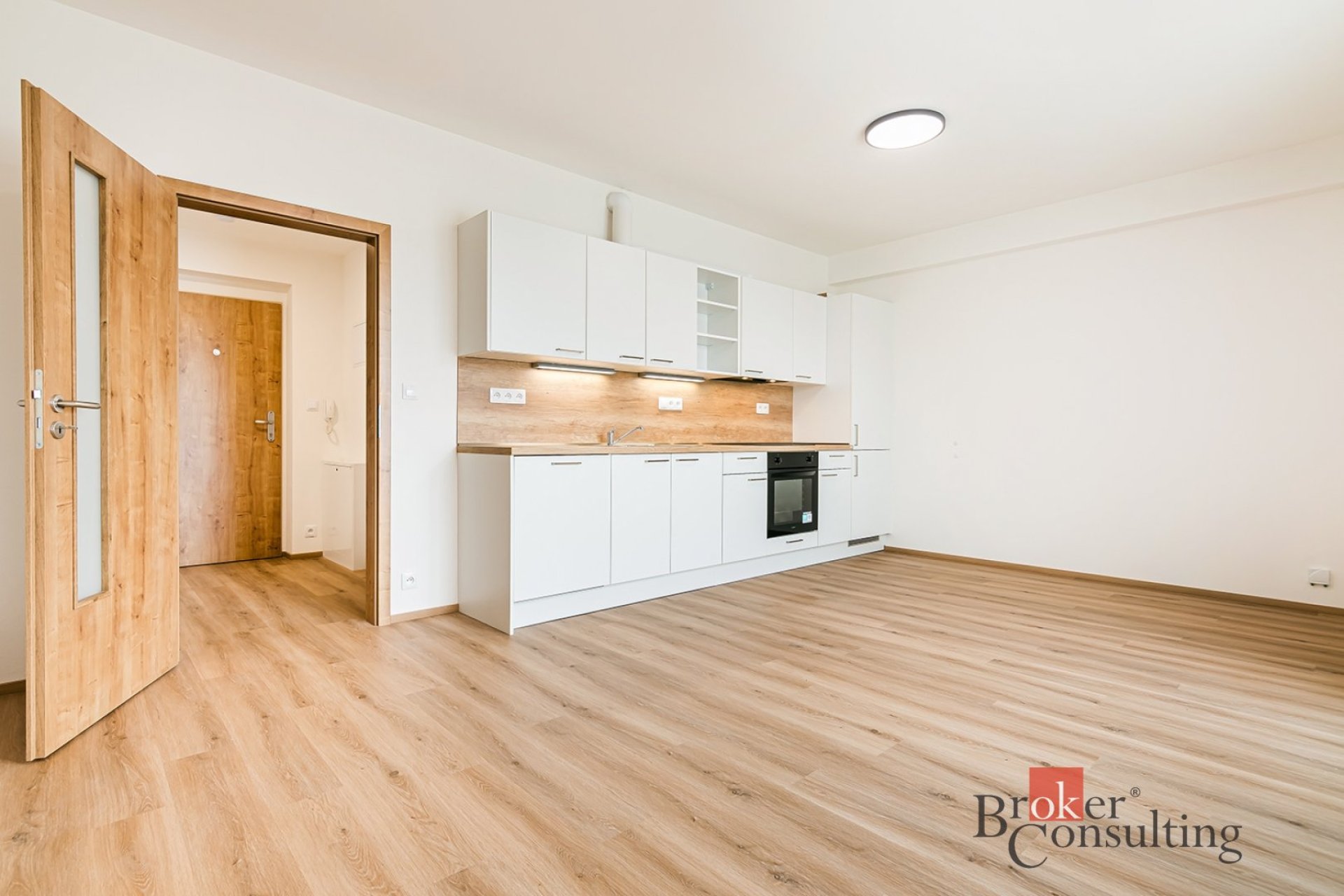 Pronájem, byty/1+kk, 32.33 m2, Hluboček 224/2, 63500 Brno, Brno-město [ID 83571]
