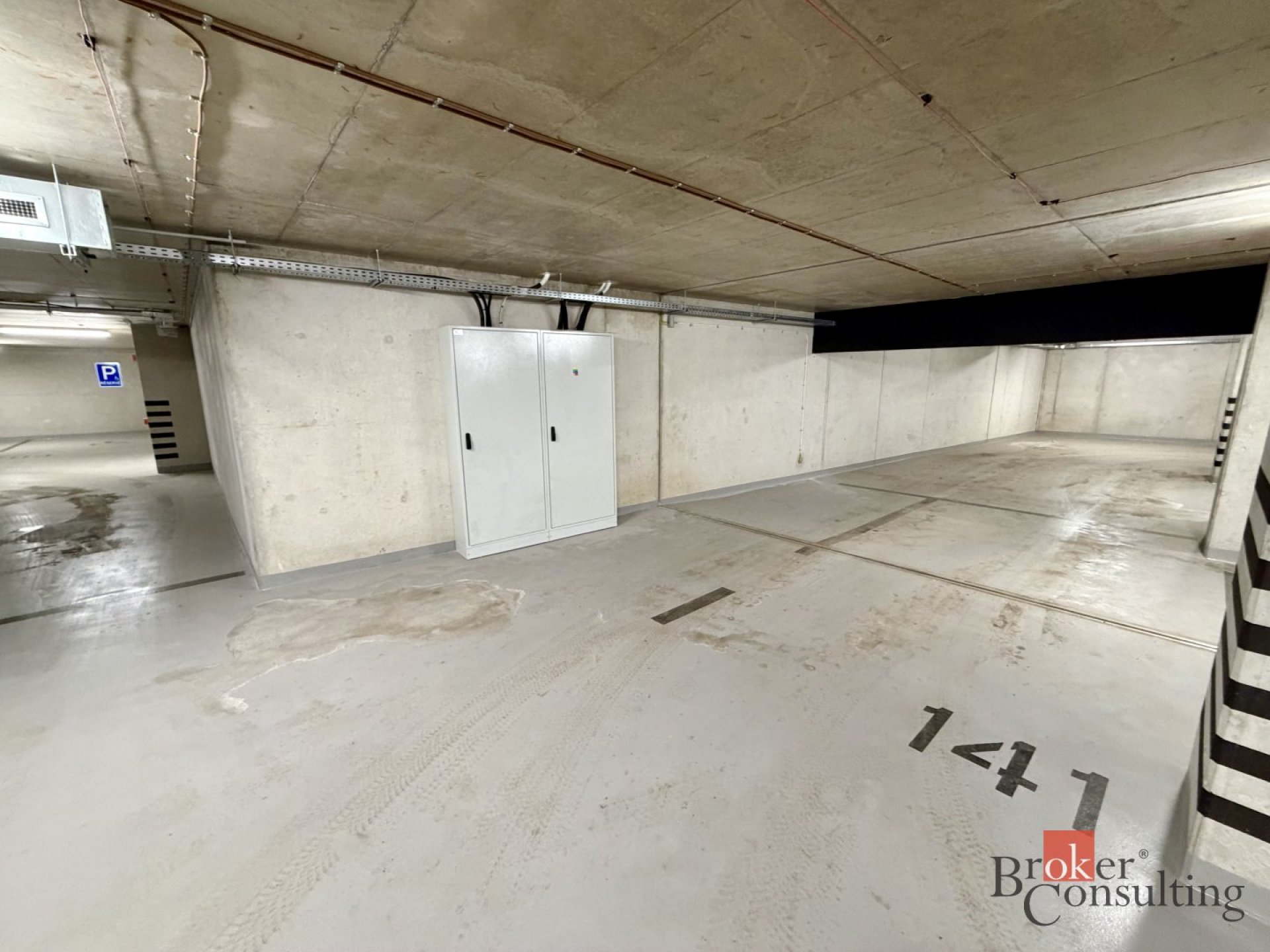 Garažové parkovací stání