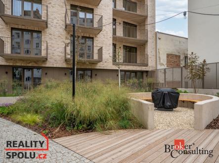 Pronájem - malý objekt/garáž