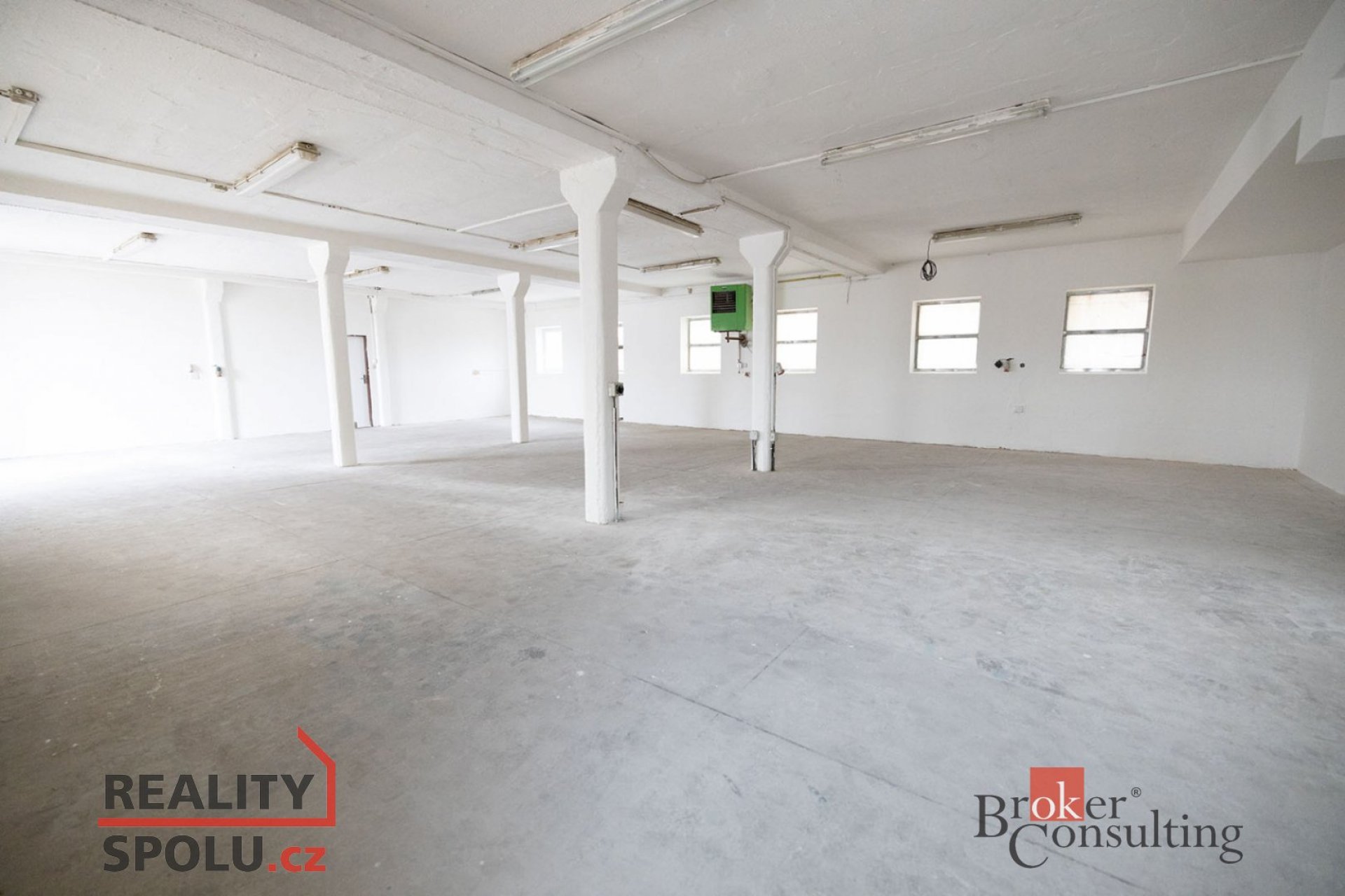 Pronájem, komerční/výroba, 150 m2, Plotiště nad Labem 625, 50301 Hradec Králové, Hradec Králové [ID 