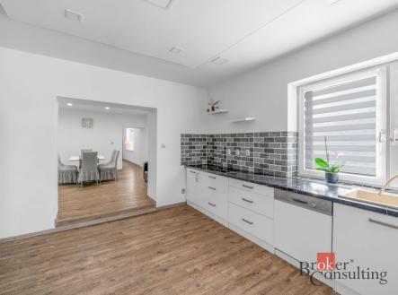 Prodej - dům/vila, 180 m²