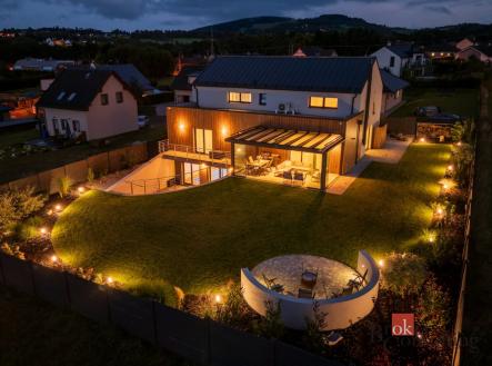 Prodej - dům/vila, 333 m²