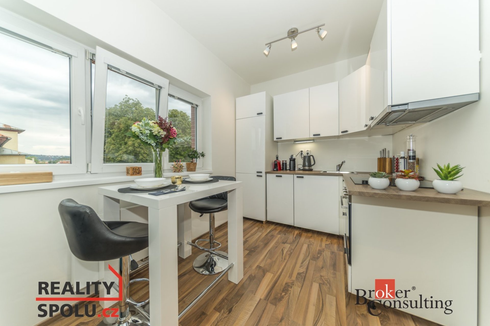 Pronájem, byty/1+kk, 36 m2, K Vystrkovu 2186/1, 14300 Praha, Hlavní město Praha [ID 84363]