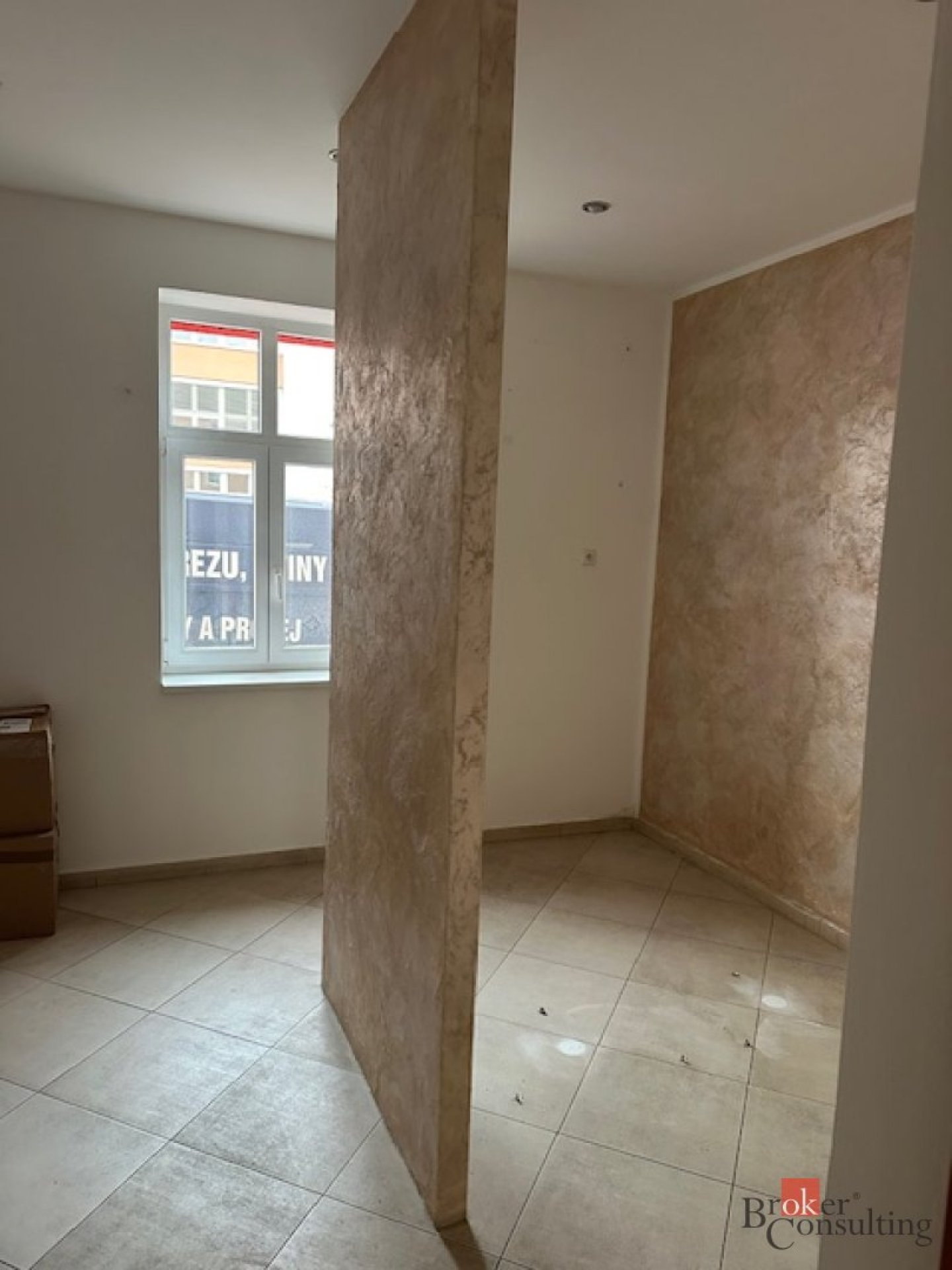 Pronájem, komerční/obchodní prostory, 45 m2, Plzeň  [ID 81239]