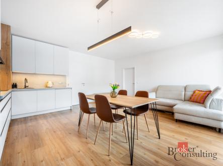 Pronájem bytu, 3+kk, 79,9 m²