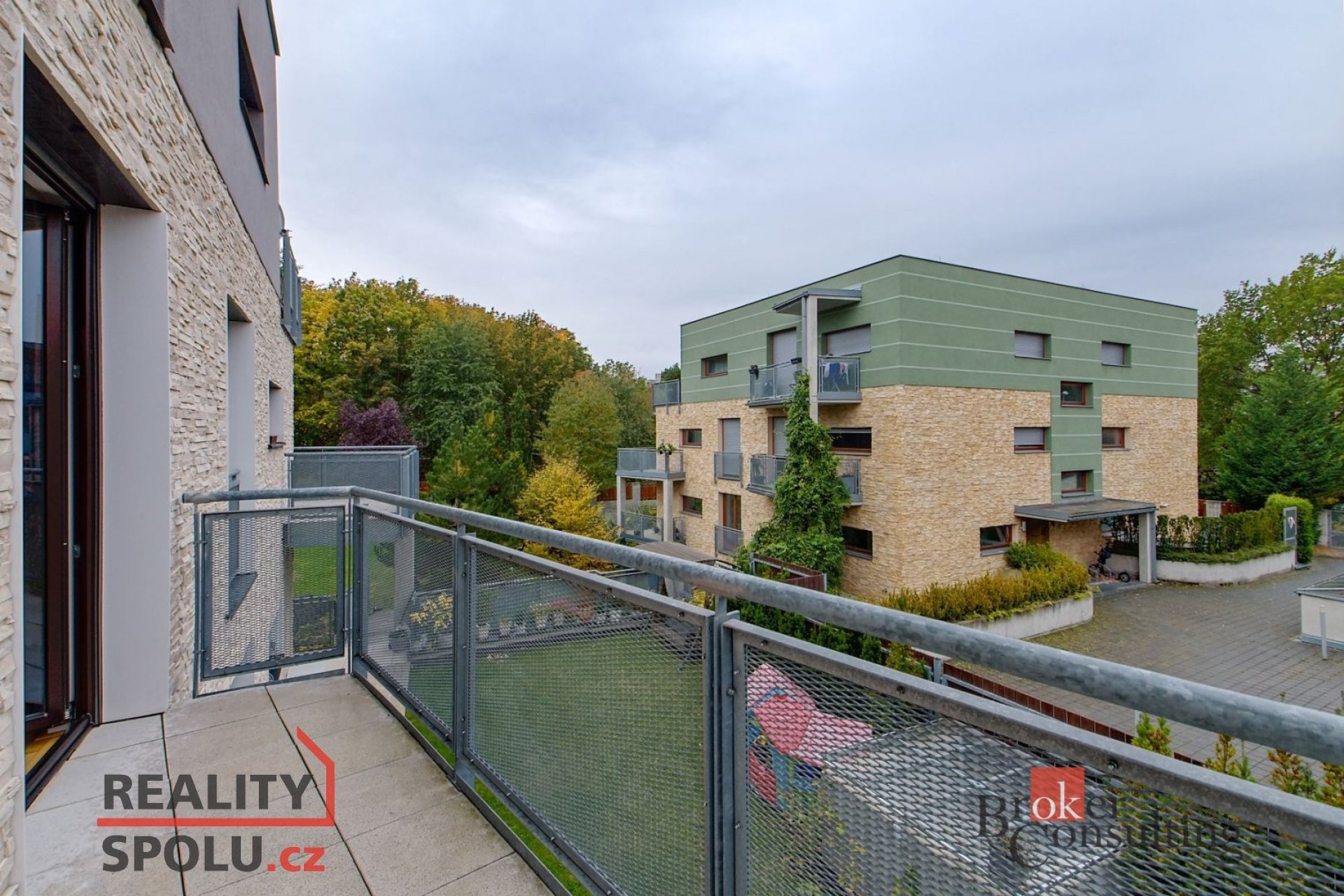 Pronájem bytu 1kk s balkonem, Praha 8, ul. Pekařova