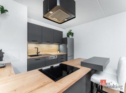 Pronájem bytu, 3+kk, 66,9 m²