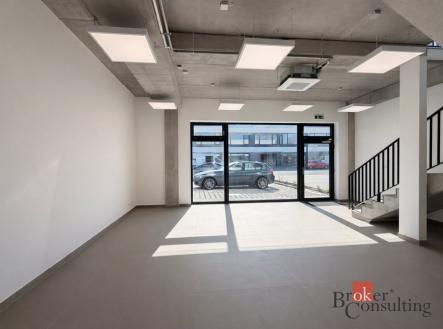 Pronájem - komerční objekt, administrativní budova, 444 m²