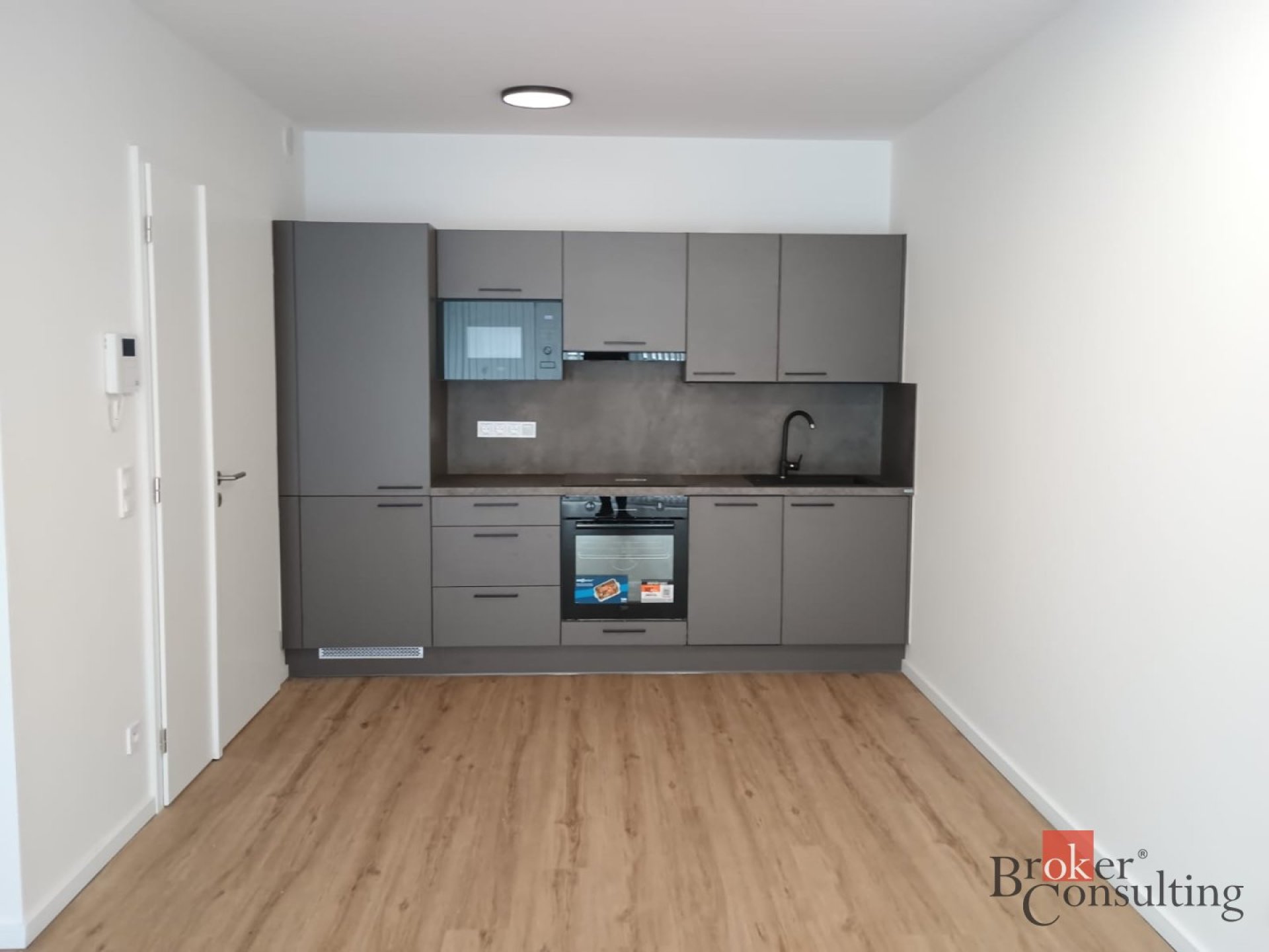 Pronájem, byty/2+kk, 46 m2, Ke křížku 1083/1, Dubí, 27203 Kladno, Kladno [ID 84673]